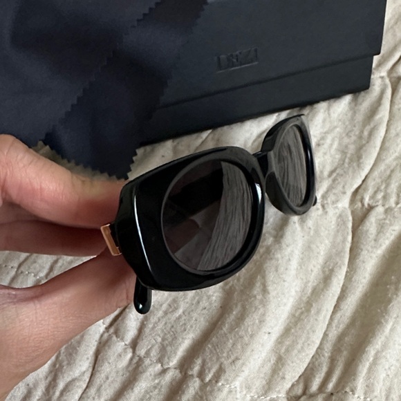 DEZI “BOOKED” SUNGLASSES main image 4